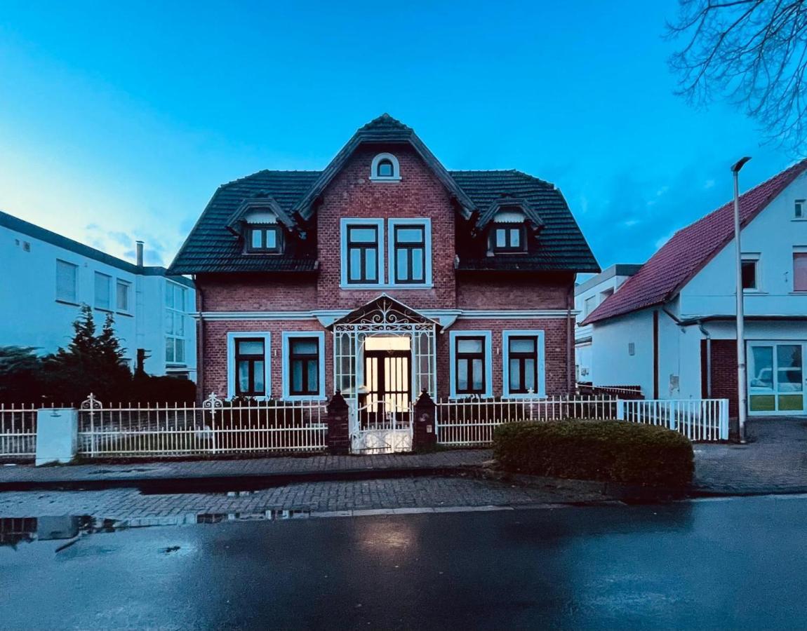 Leben & Wohnen In Einer Historischen Villa Bad Oeynhausen Exterior foto